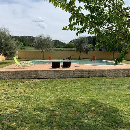 Loue Studio Dans Une Villa Avec Piscine Terrasse Saint-Theodorit المظهر الخارجي الصورة